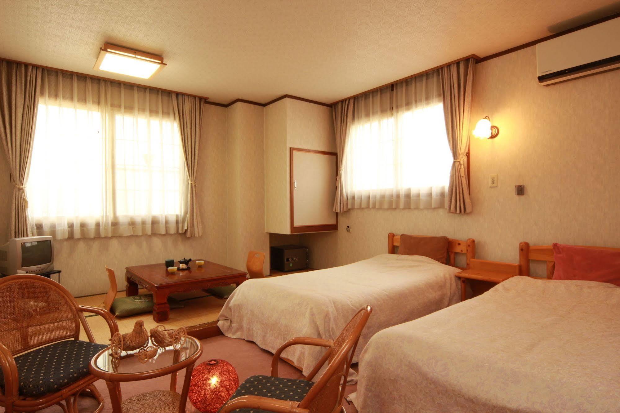 Hatoguruma Kawabata Nozawaonsen Esterno foto